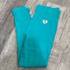 Women’s best leggings in excellent used condition